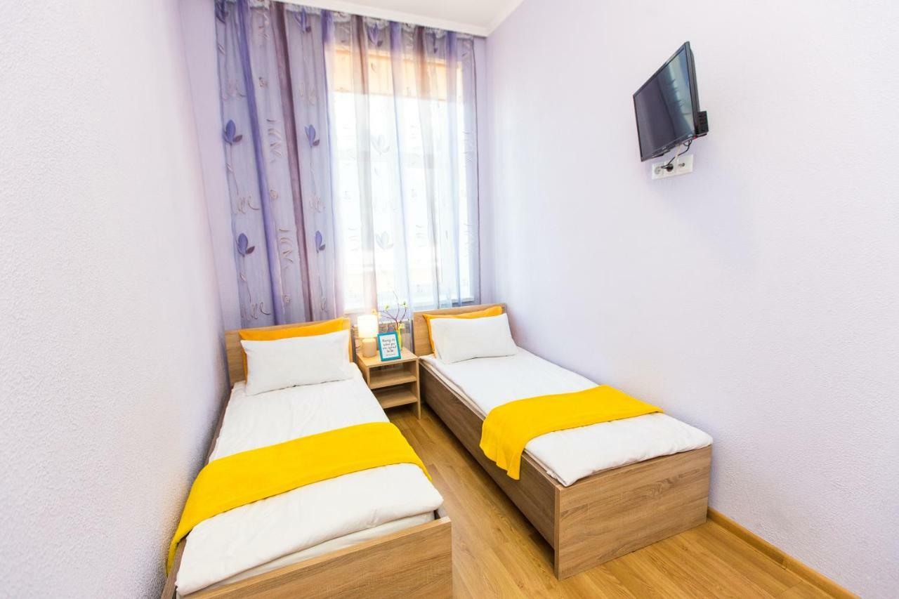 Modern 2Br Apartment In Central Lviv Eksteriør billede
